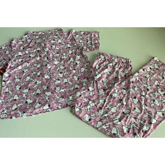 Peanuts SNOOPY Pink Women’s Sz M Pajama PJ Set Pants Short Sleeve Soft Daisies - Picture 8 of 8